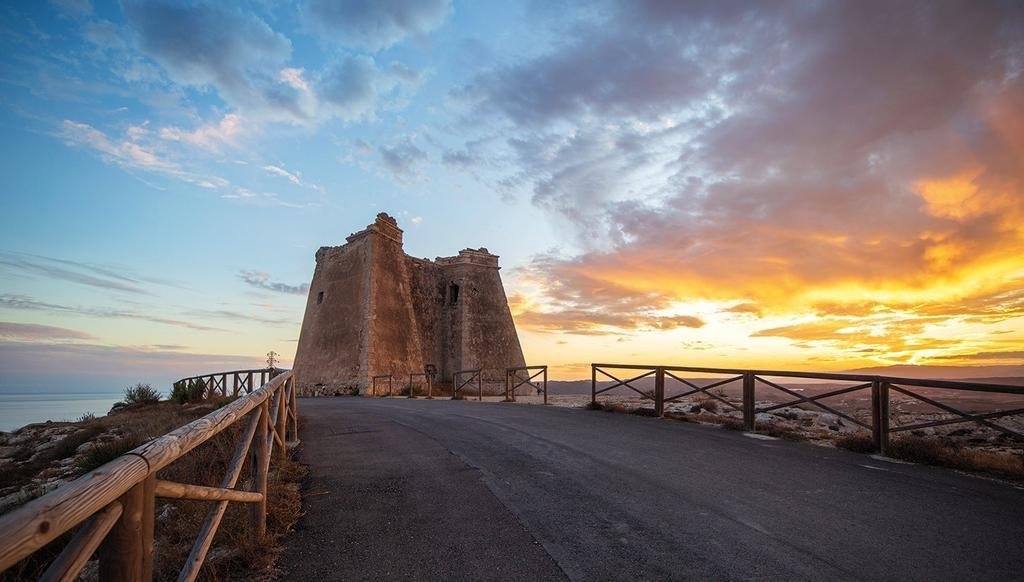 Torre de Mesa Roldán faro Cabo de Gata vistas panorámicas