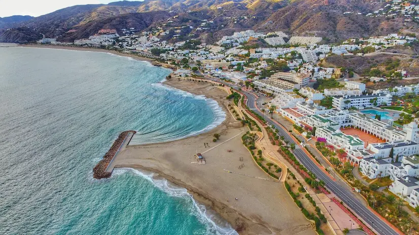 Tardeo en Mojácar Playa El Cid y Playa Juana ambiente copas