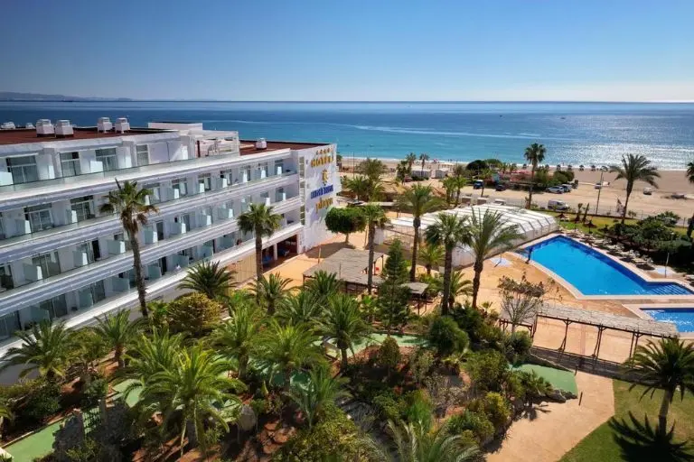 Hotel Servigroup Marina Playa Mojácar frente al mar