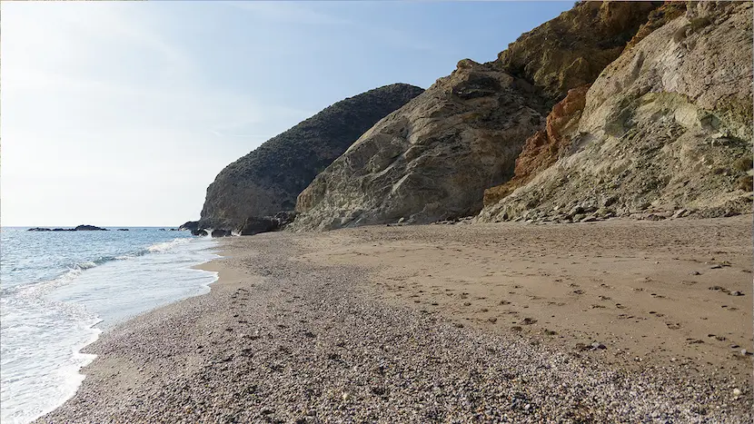 Cala Granatilla, Mojácar — paisaje volcánico y agua turquesa