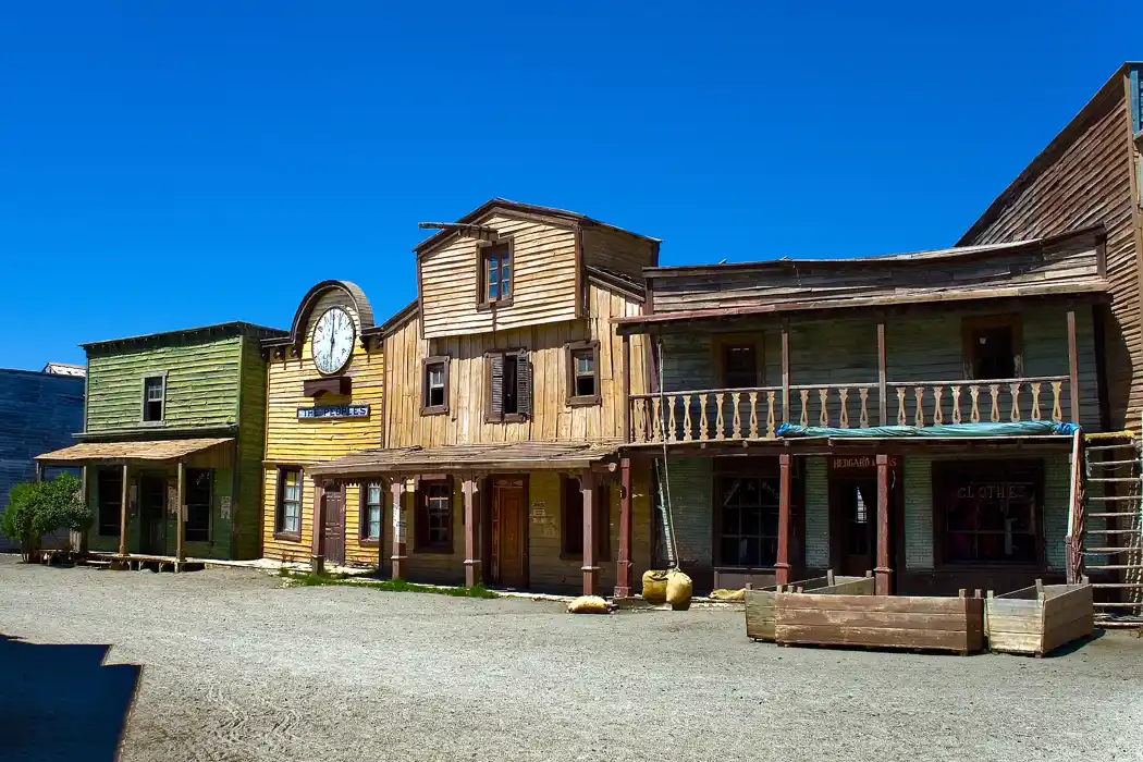 Casas de madera del poblado de Fort Bravo - Texas Hollywood