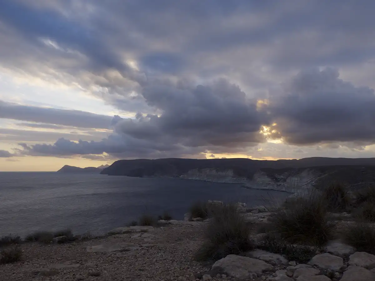 Costa volcánica del Parque Natural Cabo de Gata entre Carboneras y Agua Amarga