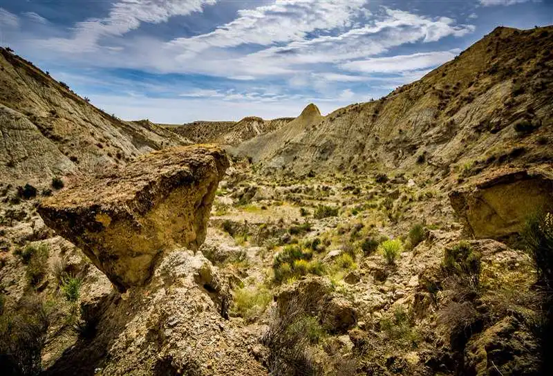 Badlands del Desierto de Tabernas, formaciones de arcilla erosionada únicas en Europa