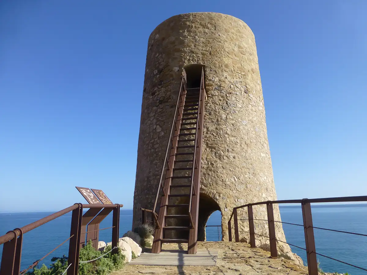 Escalera de la Torre del Pirulico, atalaya nazarí de Mojácar