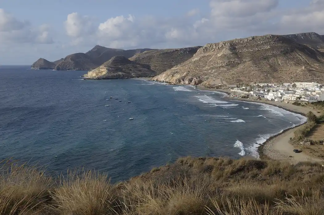 Vista de Las Negras y su playa